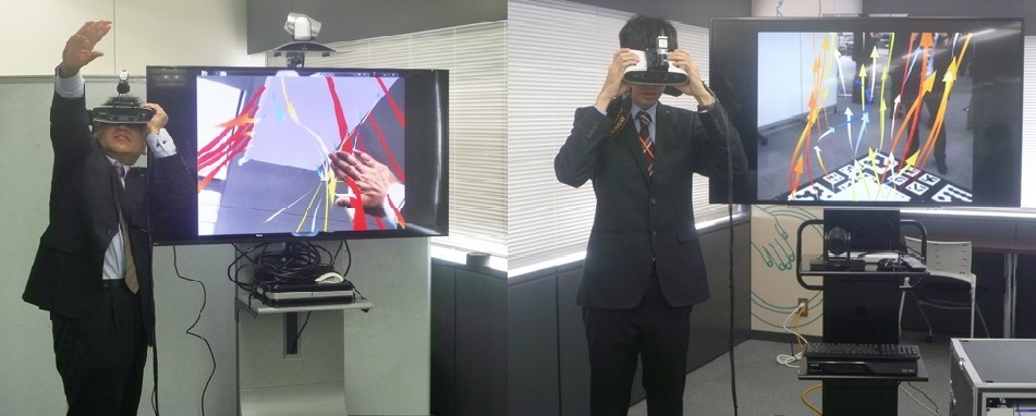 　記者発表会の際に行われた実体験デモの写真。人の動きや視線に3Dデータも連動する。