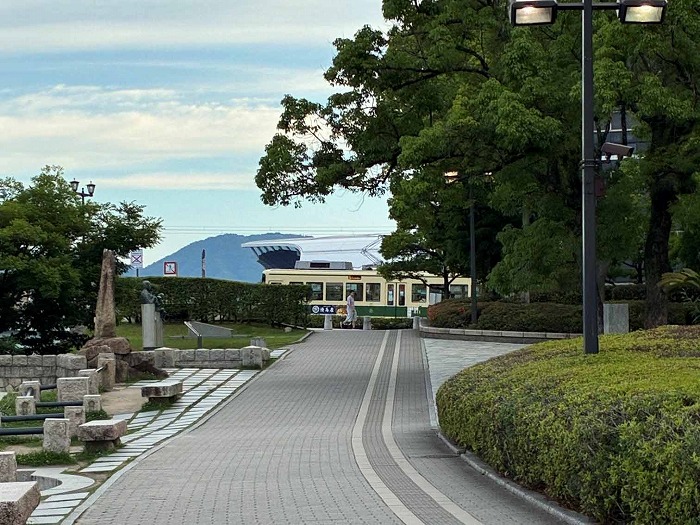 　路面電車が走る風景