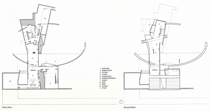 　図２. モーフォシス「ブレーズ邸」平面図 (左:１階、右:２階) *1